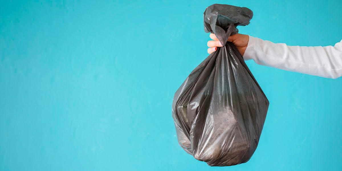 Descarte correto: como escolher o saco de lixo ideal para a sua casa ou escritório